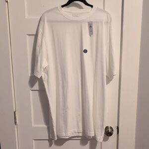 NWT L.L. Bean Men's Classic White Tee